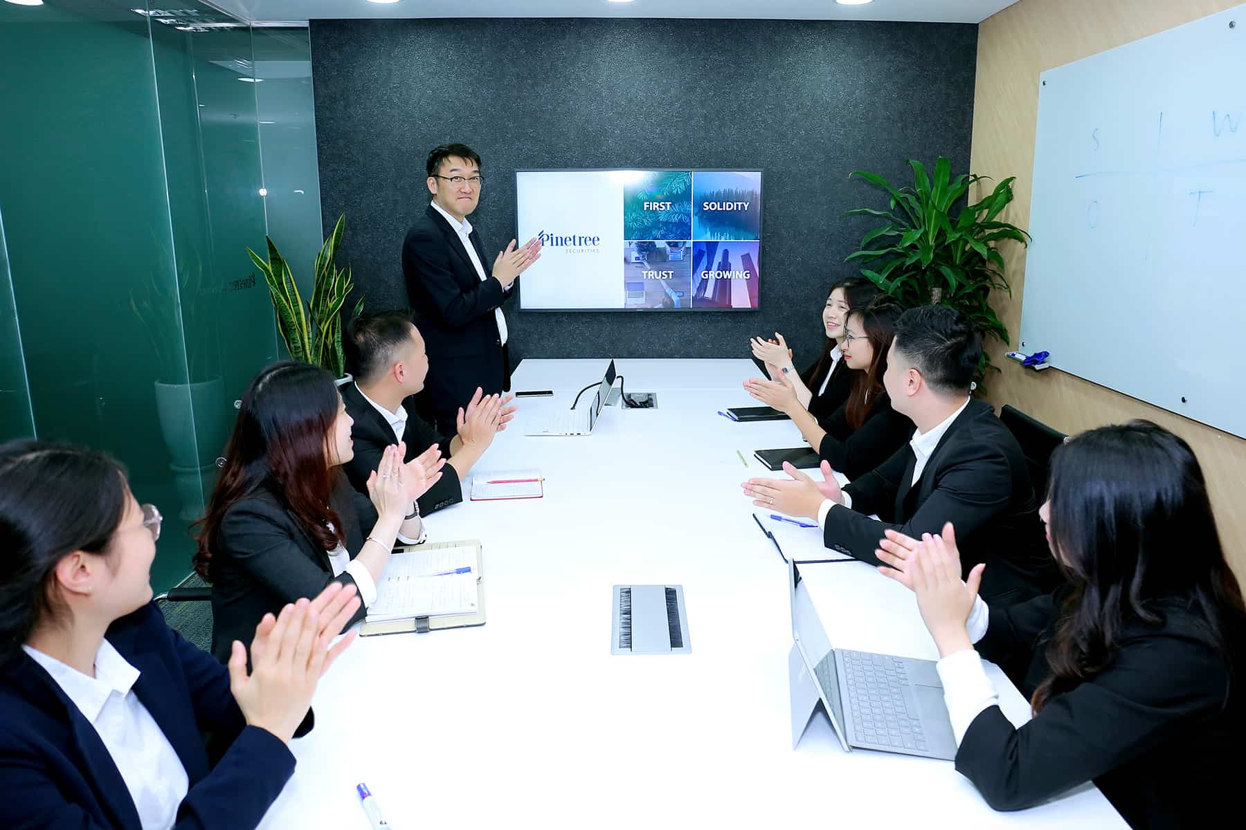 About Us PineTree Securities